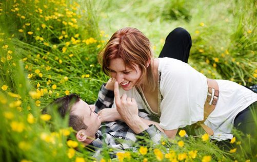 Love Shayari Sms For Girlfriend And Boyfriend